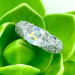Diamonique Cushion Cut Leaf Design Ring Size 7 NIB
